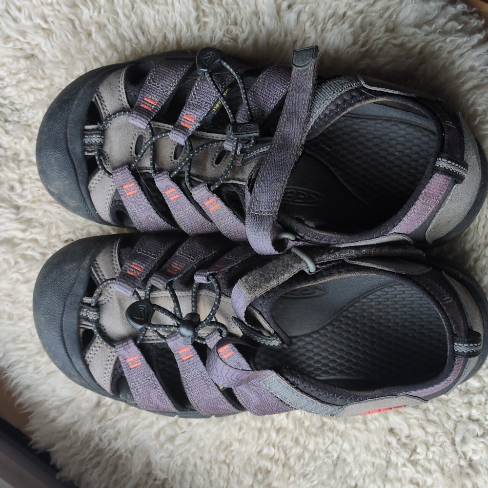 Keen hiking sandal